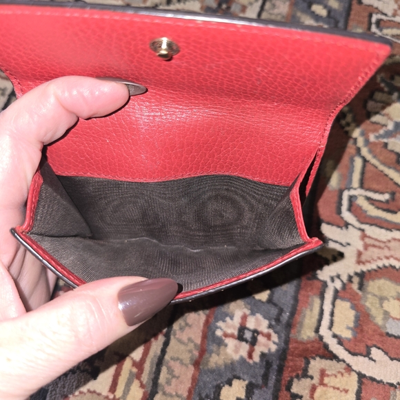 Gucci Red Leather Wallet - Picture 2 of 9